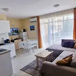 Kamelia A29 ساني بيتش